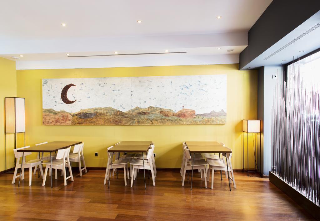 Hospedium Hotel Posada De La Luna Huesca Bagian luar foto